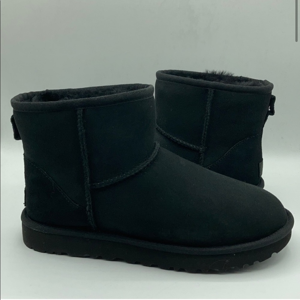 UGG Women's Classic Mini II Suede Sheepski…